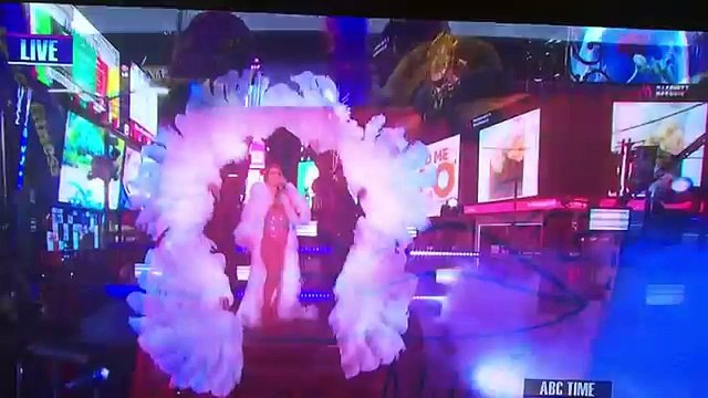 Le show complètement raté de Mariah Carey pour le Nouvel an