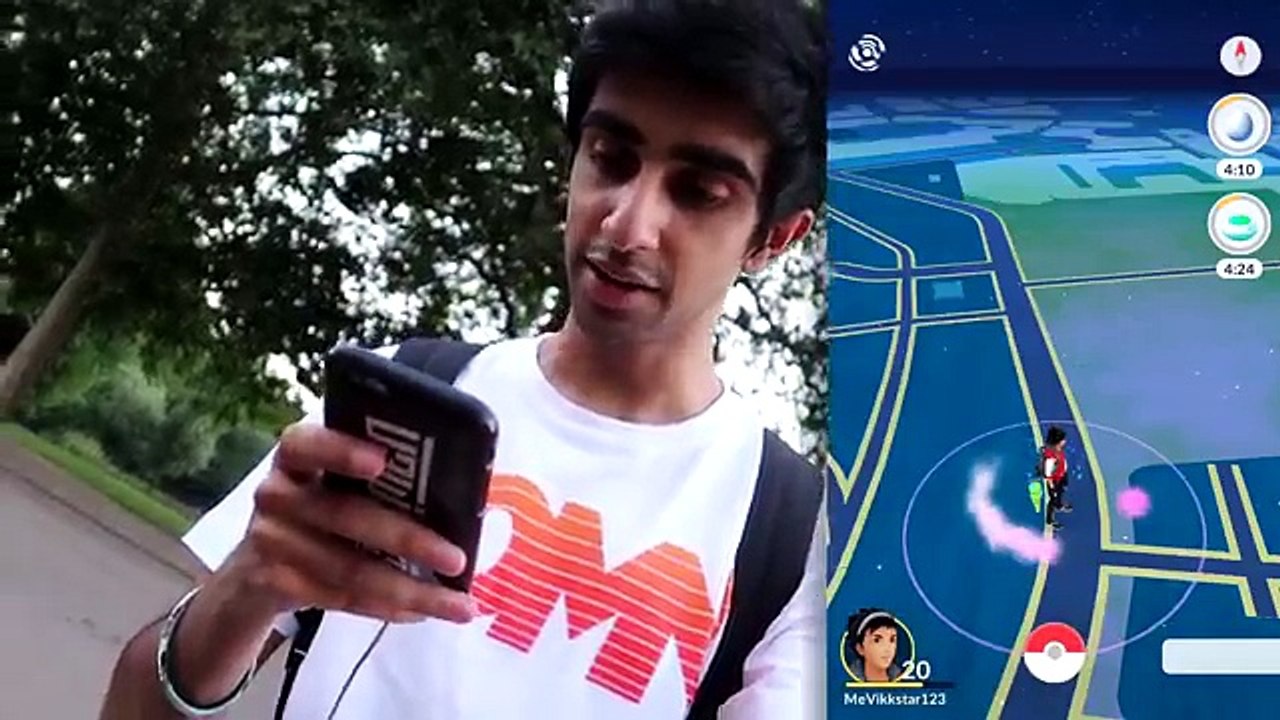 POKEMON GO AT BUCKINGHAM PALACE