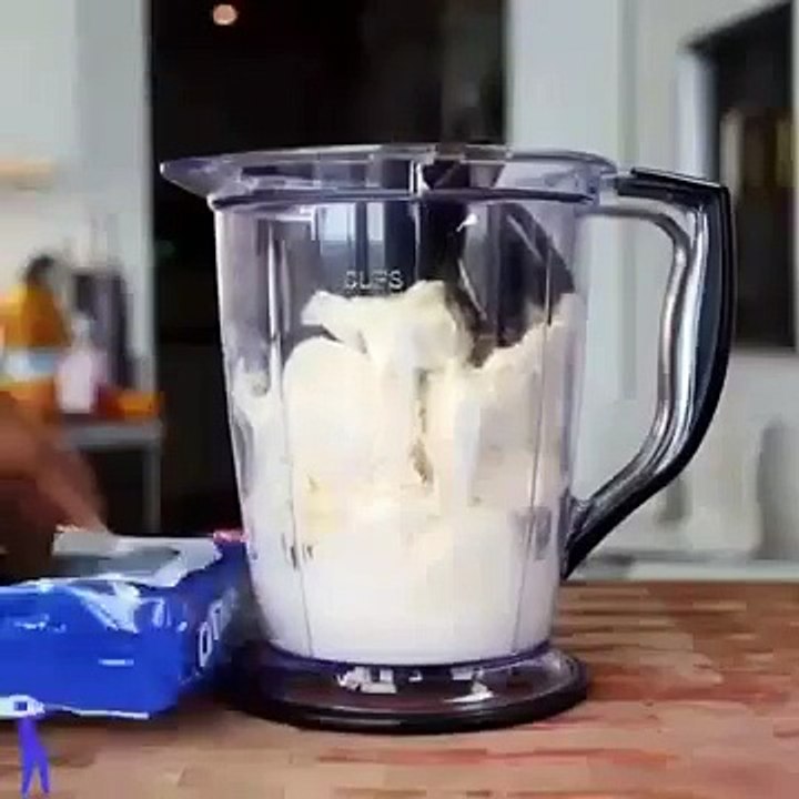 Who Loves Chocolate ? Yummy Cakes