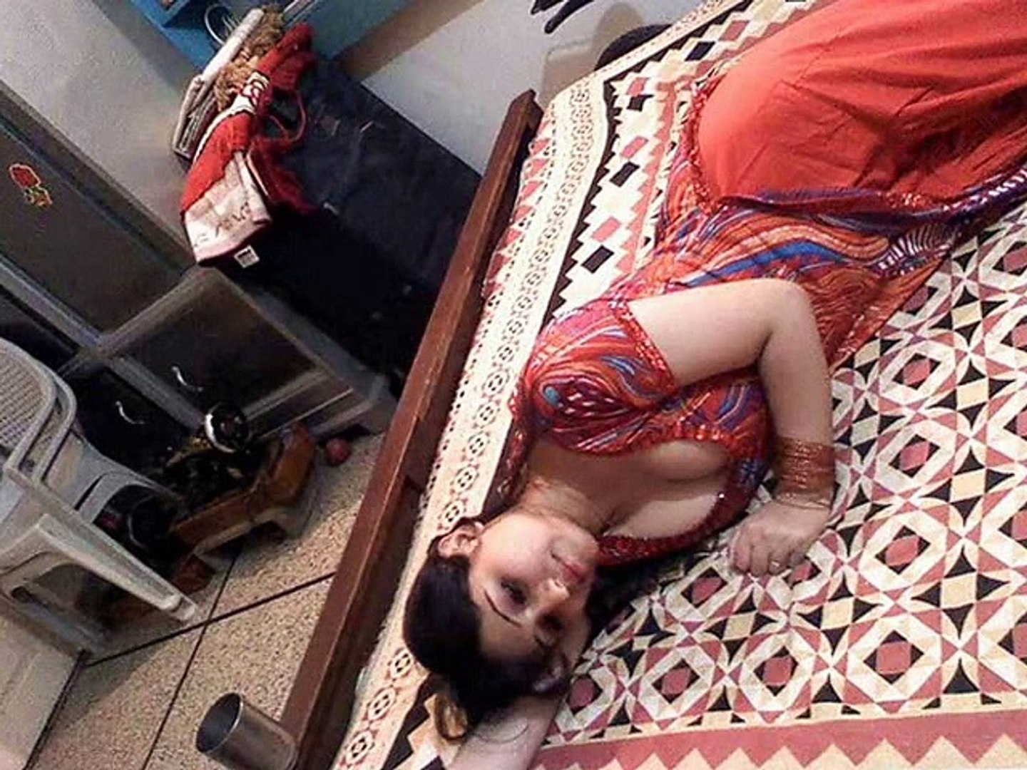 Pakistani Girl Romantic Mood Call - video Dailymotion