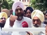 Ki KahedeNe BADAL SAB Kuri Nu Mar K