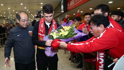 Oscar arrives in China after £60 million move to Shanghai SIPG