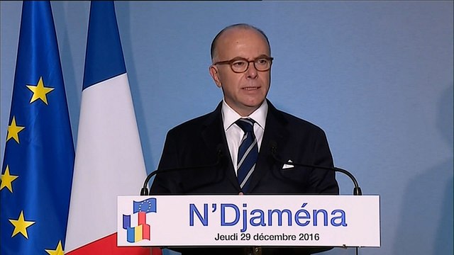Déplacement de Bernard Cazeneuve au Tchad