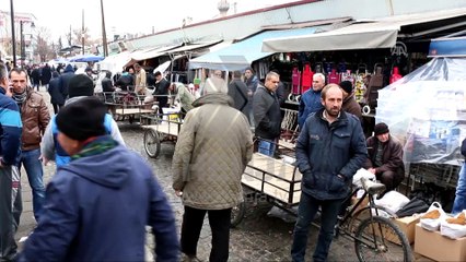 "Heronjtë e heshtur" të luftës për mbijetesë në Shkup