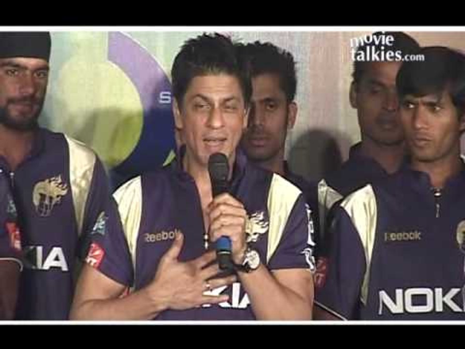 SRK: 'Cricketers are superstitious!'