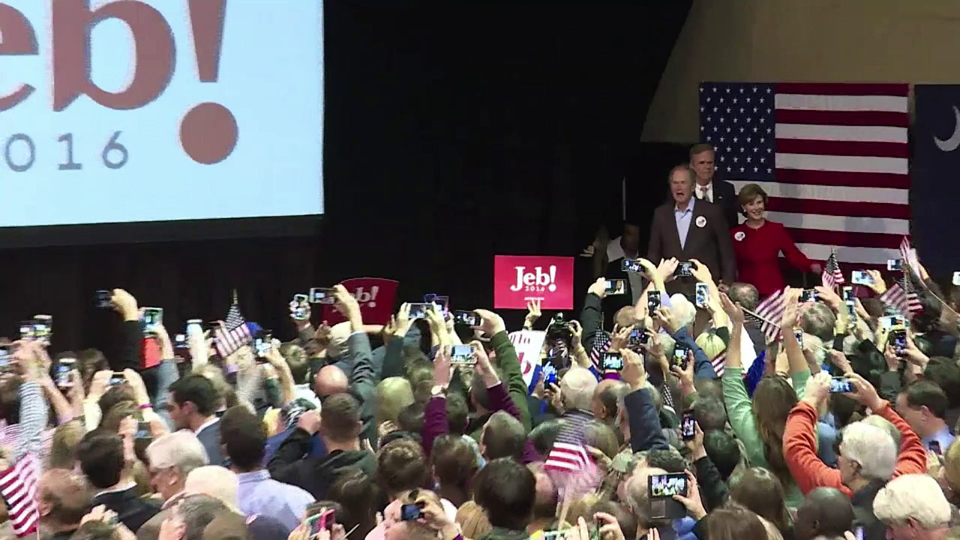 Hillary assistirá posse de Trump