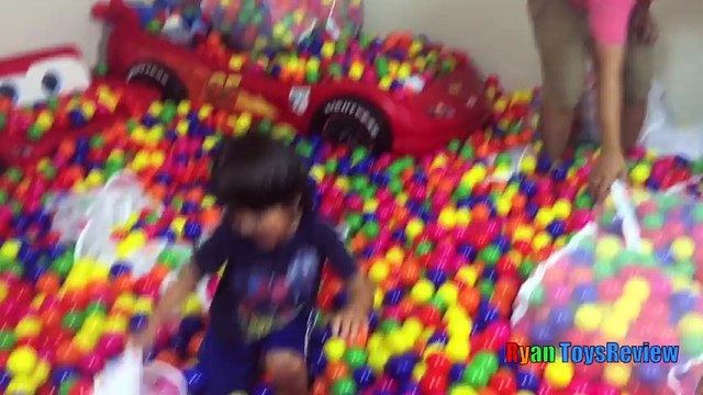 BALL PIT SURPRISE Family Fun Building Ball Pit in our house with Toys for Kids Indoor Activities