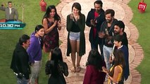 Bigg Boss 10  Day 36  Gaurav and VJ Bani get intimate in a bath tub  22nd Nov 2016