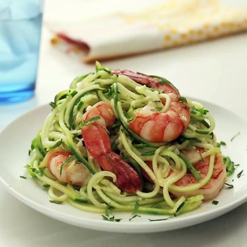 Skinny Shrimp Scampi with Zucchini Noodles