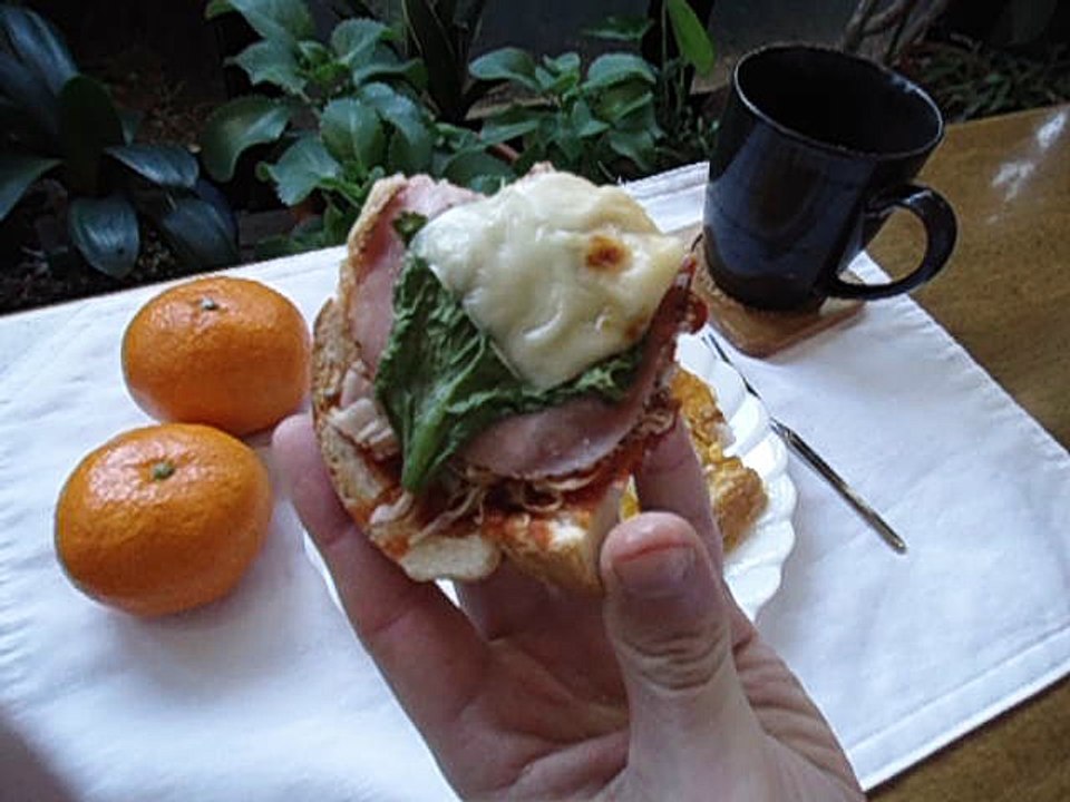 Pizza style toast · French toast  Japanese food  ピザ風トースト・フレンチトースト