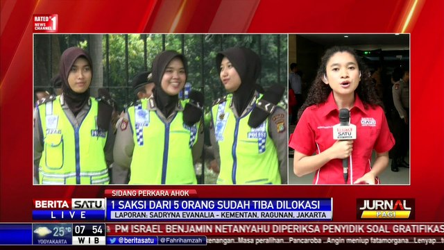Suasana Menjelang Sidang Ahok ke-4 di Gedung Kementan