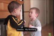 Cute Little Kid Friends fighting-2017 Special Gifts for Kids Friends
