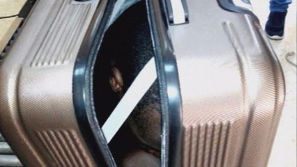 Іспанія: марокканка перевозила нелегального мігранта у валізі