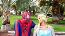 Spiderman vs a magia da pizza de zumbi w Olaf & Elsa Frozen vs Joker sereia, Super heróis cômicos