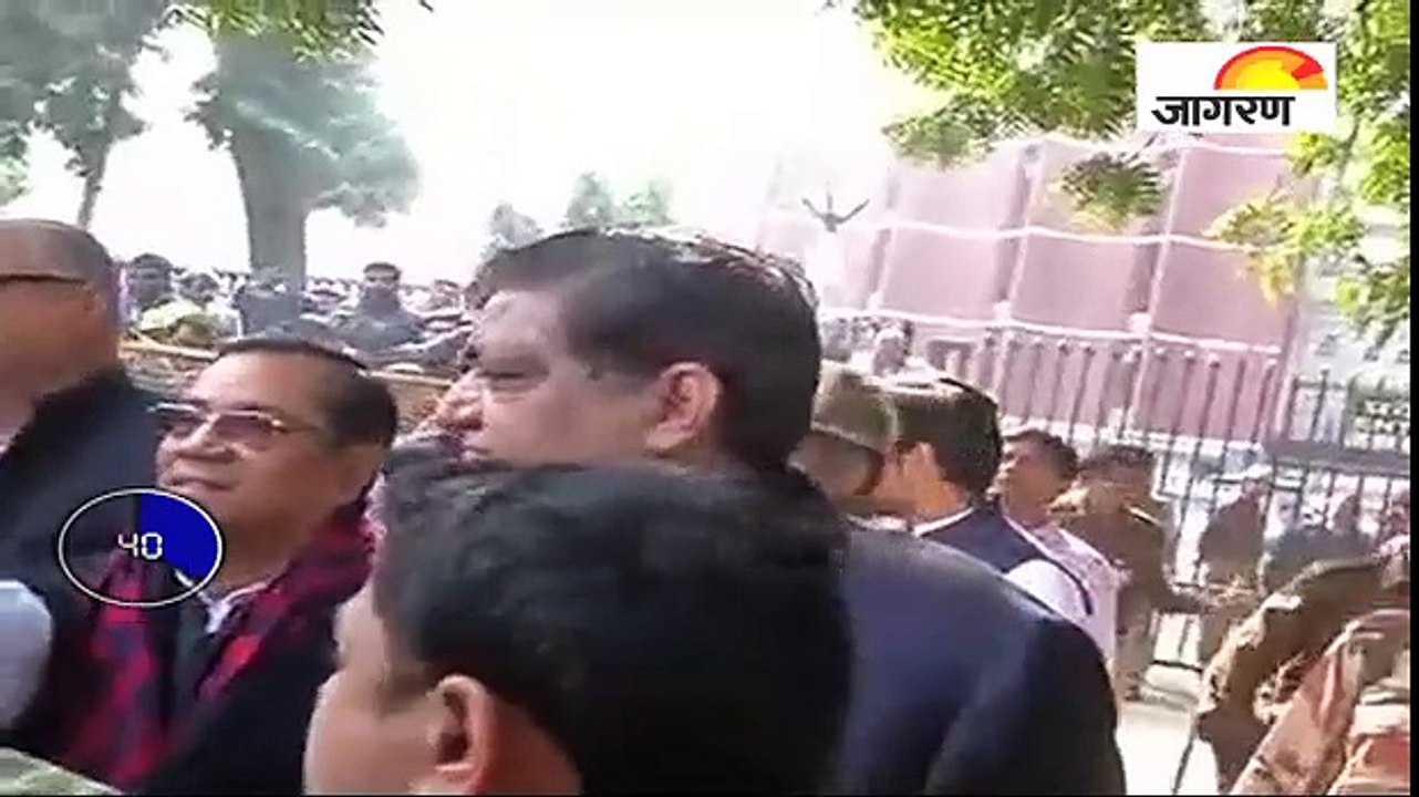किसको मिलेगी साइकिल, देखें पूरी खबर '60 सेकेंड'...