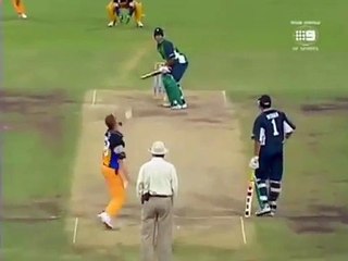 Brett Lee 152 Kmph Bouncer To Shoaib Akhtar