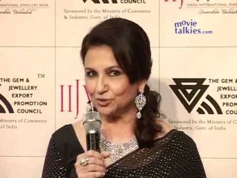 Sharmila Tagore walks the ramp at the India International Jewellery Week (IIJW)