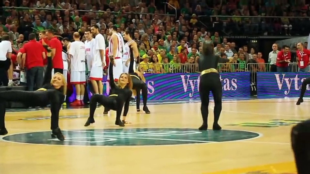 Le show des pom-pom girls Lituaniennes
