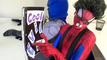 Spiderman vs Frozen Elsa Nerdy Spiderman Meets Nerdy Elsa w Joker Batman Funny Superheroes