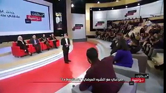 قصة حزينة جداً لشاب تونسي أدت إلى تأثر وبكاء جميع الحاضرين