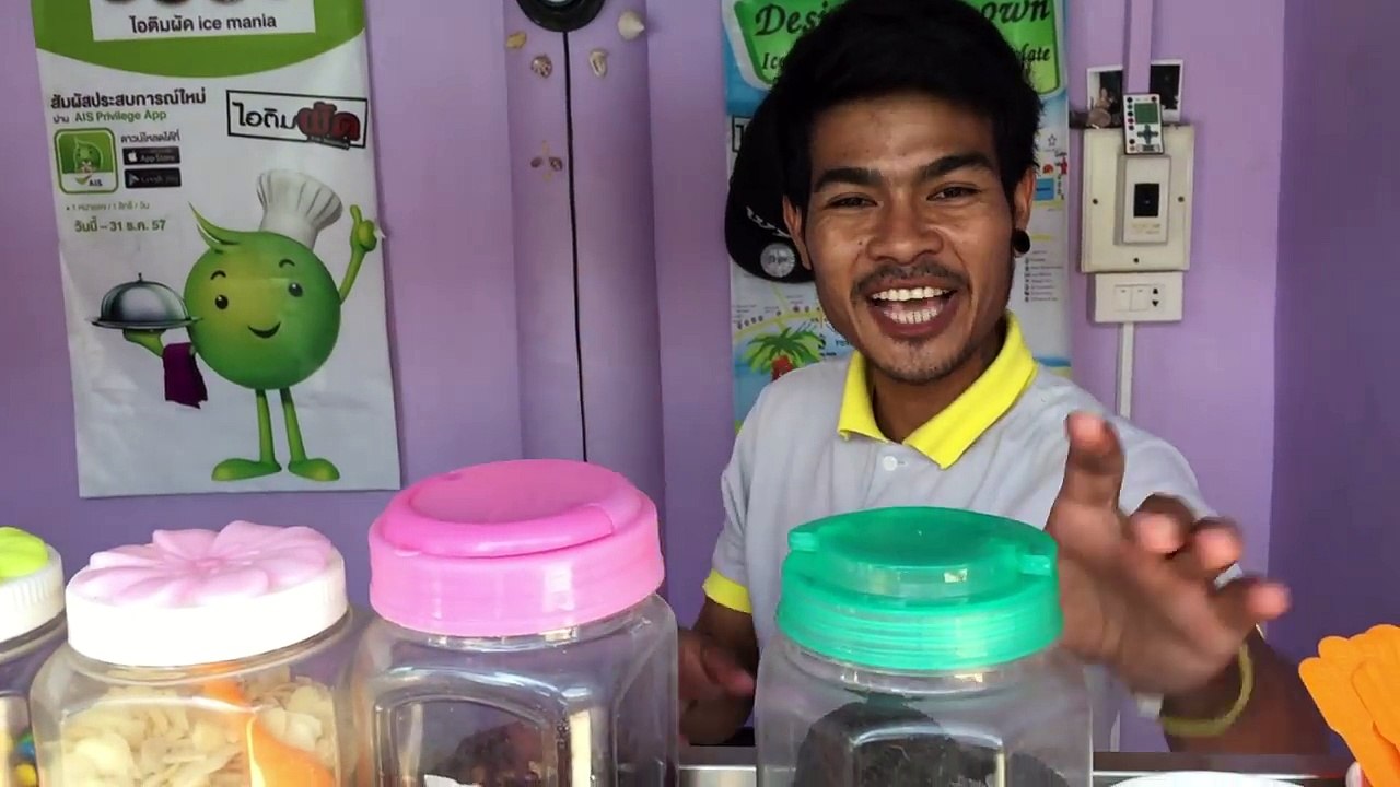 ICE CREAM ROLLS _ Thai Fried Rolled Ice Cream in Thailand _ Street Food Ice Cream Roll with Oreo-Ybb57frsdKk