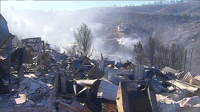 Cile: gli incendi lambiscono Valparaiso, la perla del Pacifico