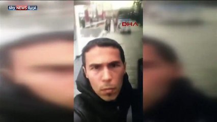 المشتبه به في هجوم اسطنبول يلتقط سلفي بالقرب من مسرح العملية
