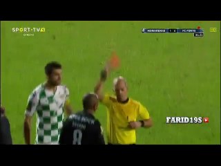 Carton rouge de Brahimi vs Morereinse