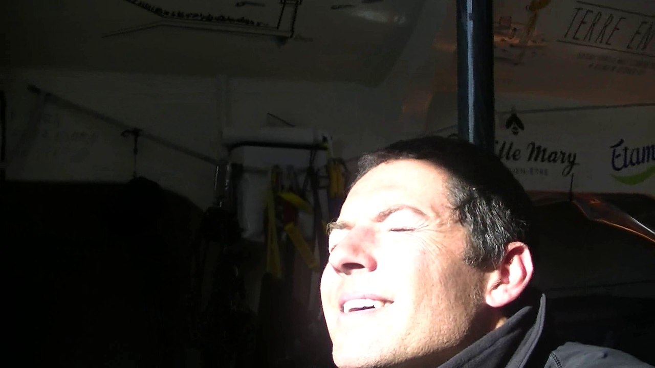 J59 : Bain de soleil pour Romain Attanasio / Vendée Globe