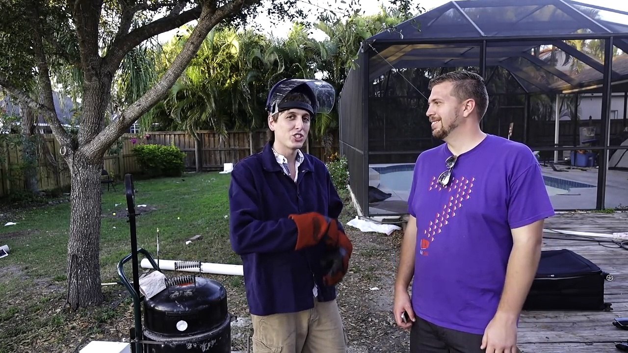 Faire fondre un iPhone 6s dans de l'aluminium fondu !