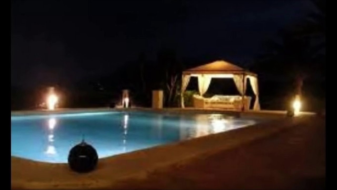 Voeux de Bonne Année 2017 par S.m.J.