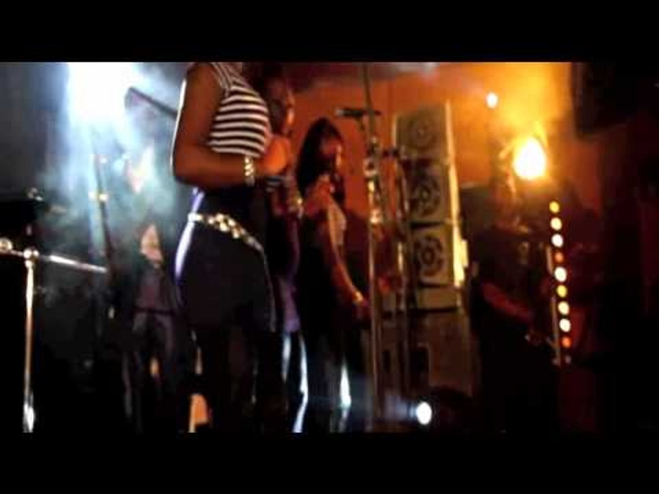 PAPA WEMBA & NASH - "Le Père & La Fille" Concert N°1 (Extrait)