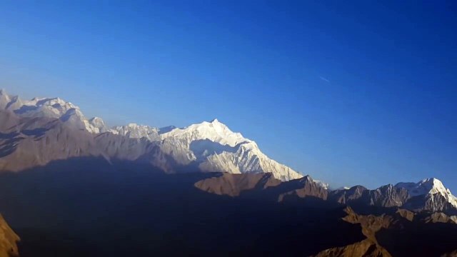 Amazing Pakistan Plane Landing At Gilgit Airport Orignal Video Made From Cokpit By Capt. Janjua [Late] RIP AMEEN