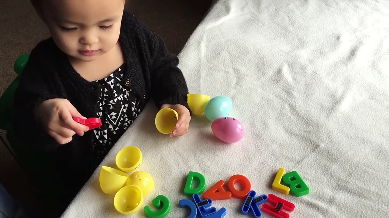 Learns ABC Phonics Alphabets opening plastic surprise eggs and ABC song-JIe28OMBS50