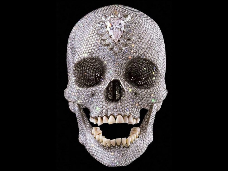 The most expensive human skull inlaid with the most expensive types of diamonds