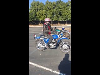 Voici pourquoi il ne faut jamais laisser une moto entre les mains d'une femme