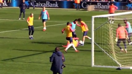 Lionel Messi fantastic goal in Barca first 2017 training