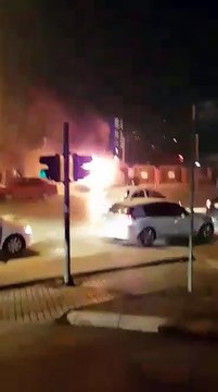 Vetura qe digjet ne mes te prishtines