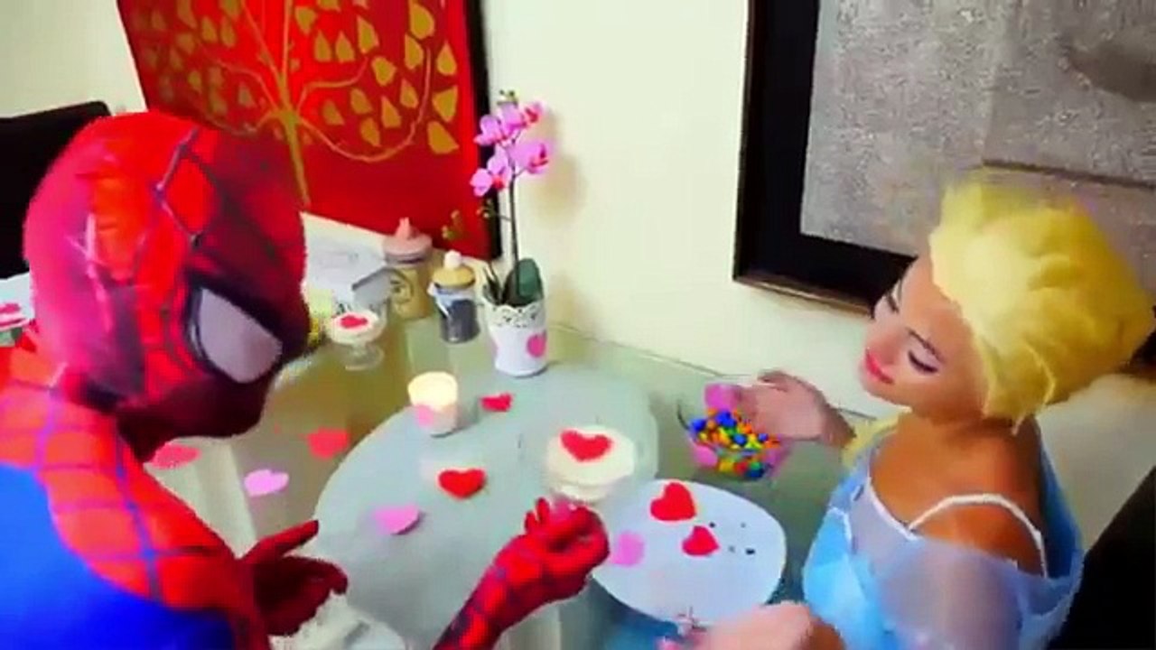 Người Nhện Spiderman Bị Ốm Hulk Đóng Giả Bác Sỹ Đến Phá Hoại
