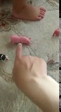 Маленькая девочка взорвала интернет