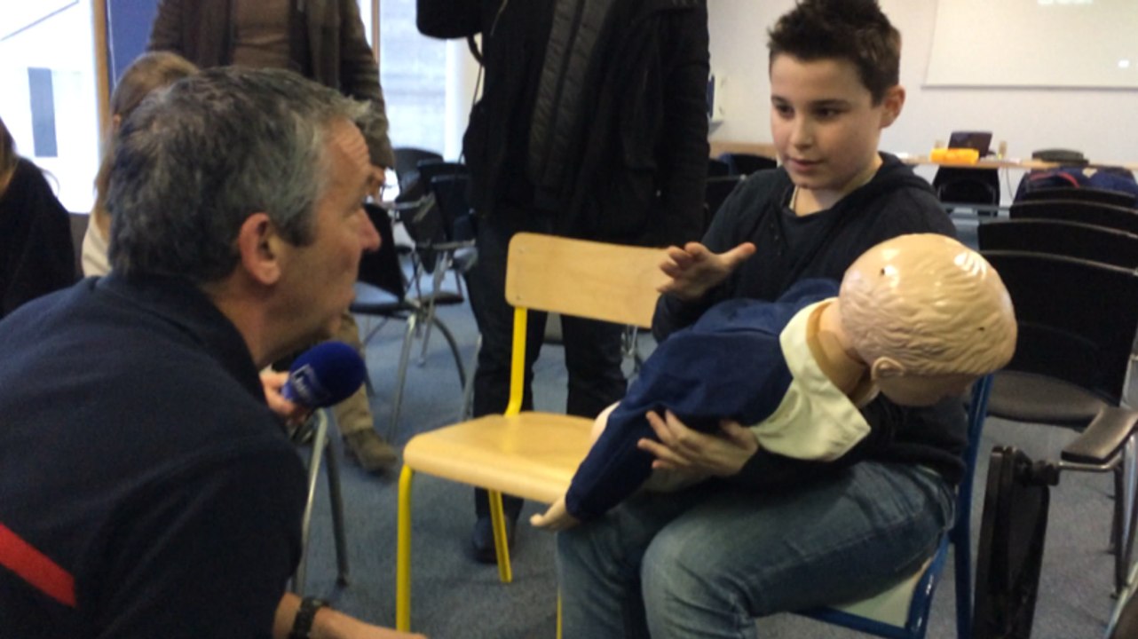 Des collégiens futurs cadets de le sécurité