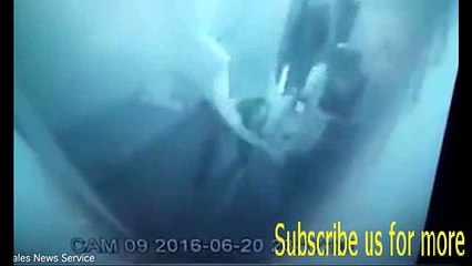 Inmate loses THREE fingers after getting them shut in cell door.