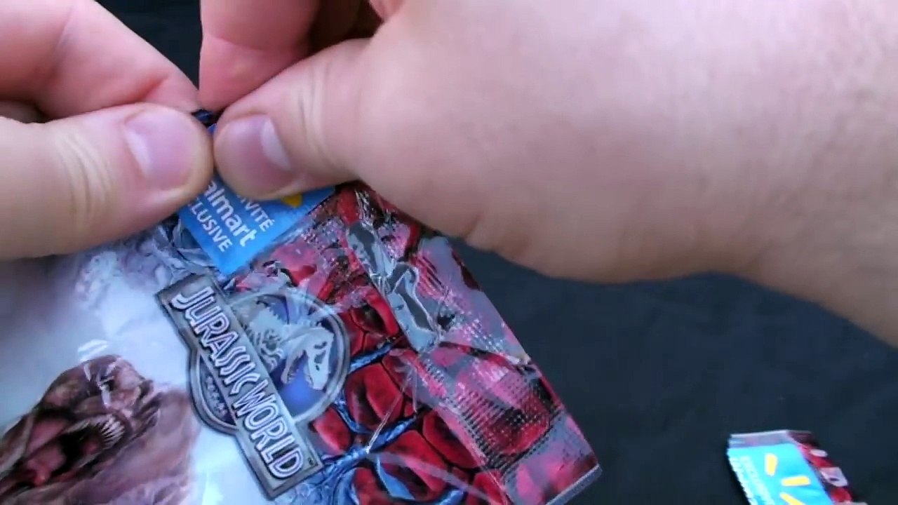 Jurassic World new Dinosaur Toys, Surprise Mini Blind Bags, Pteranodon, Mosasaurus, Velociraptor