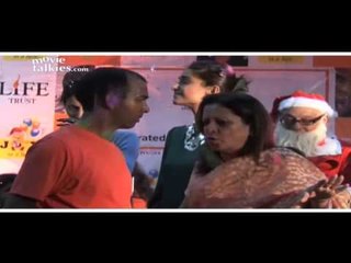 Bollywood diva Sonam Kapoor plays Santa to 500 Anganwadi kids