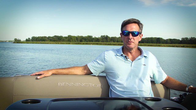 2017 Boat Buyers Guide: Bennington SX 24 Swingback