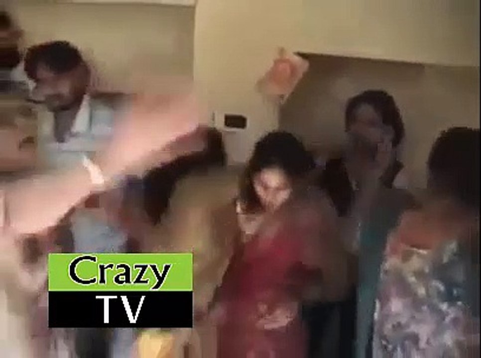 Family fight in Pakistani Wedding