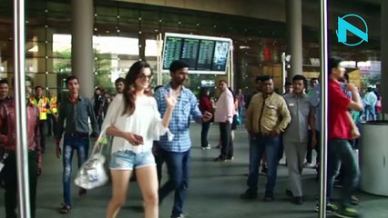 Akshay’s Nitara and Aish’s Aradhya look cute as button as they return after holidaying!