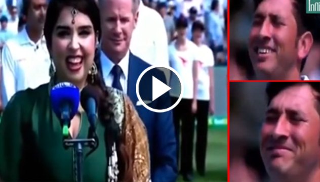 Australian singing Pakistani National Anthem at the 3rd Test Match between Au...