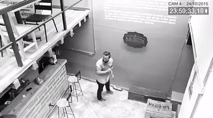 ਦੇਖੋ ਕੈਮਰੇ ਵਿਚ ਕੈਦ ਹੋਈ ਭੂਤ