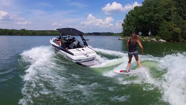 2017 Boat Buyers Guide: Malibu Wakesetter 20 VTX